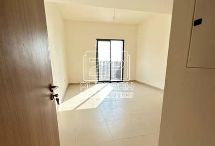 1 Bedroom Apartment for Sale in Al Khan, Sharjah - ce8e72d2-b8e4-4cc2-b5e5-3739b1df3339. jpg