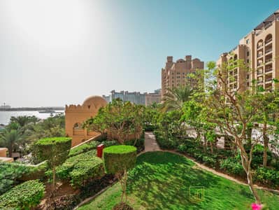 2 Bedroom Flat for Sale in Palm Jumeirah, Dubai - Pool View | Reduced Price| Vacant Soon
