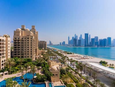 2 Bedroom Flat for Rent in Palm Jumeirah, Dubai - Sea View | Upgraded | High Floor