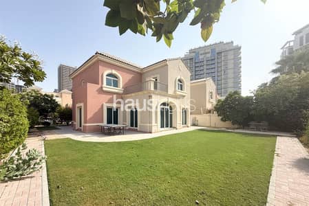 5 Bedroom Villa for Rent in Dubai Sports City, Dubai - Golf View | Best Location In Community | Stunning