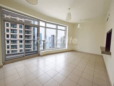 2 Bedroom Apartment for Rent in Downtown Dubai, Dubai - Desirable Bright 2 BR 2 Bedroom Apartment for Rent in Downtown Dubai, Dubai - Desirable Bright 2 BR