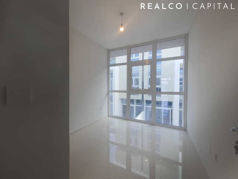 SEMI FURNISHED 3 BEDROOM TOWN HOUSE FOR RENT - Image 8