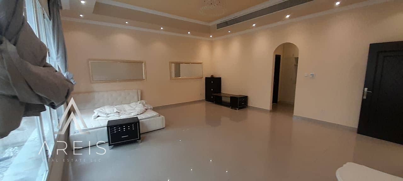 WELL MAINTAINED | SERVANT BLOCK | PRIVATE POOL | GARDEN - Image 12