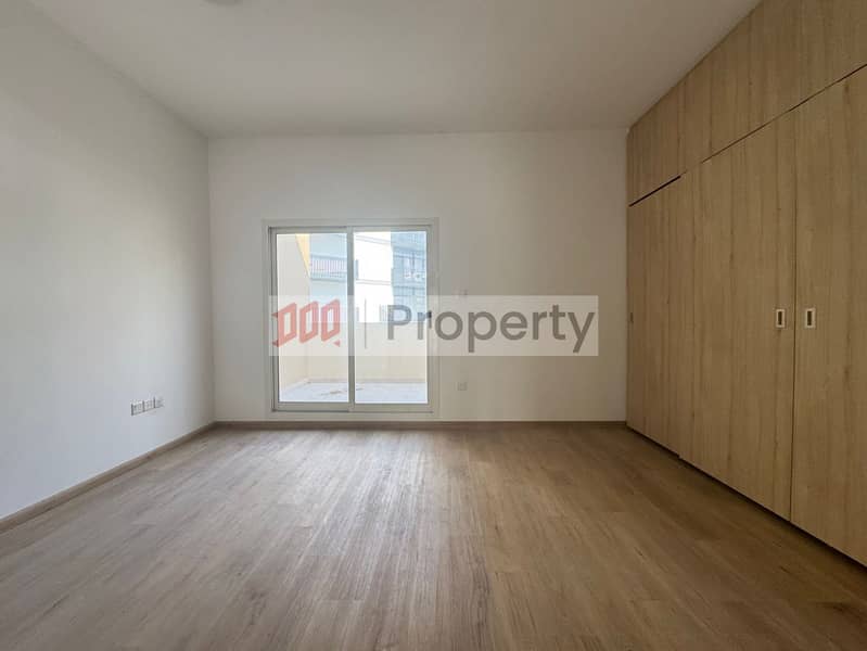 Vacant | Spacious | Prime Location - Image 6