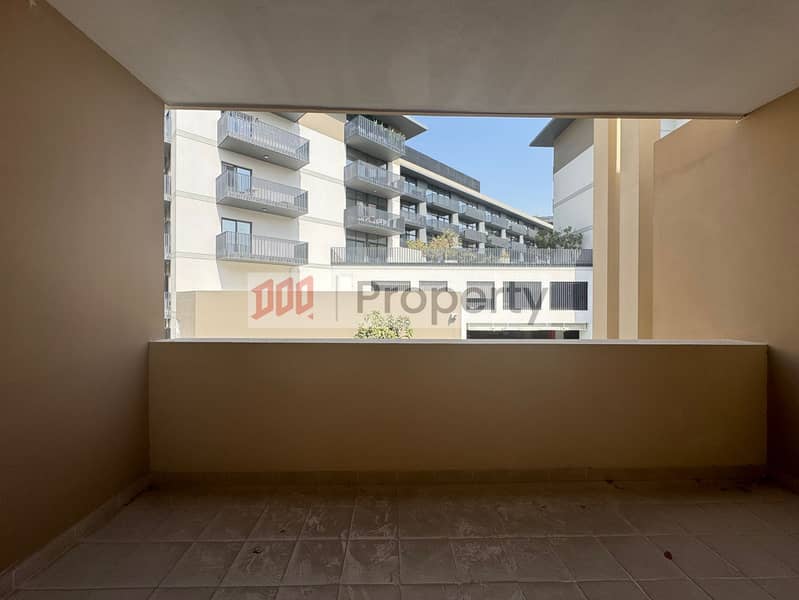 Vacant | Spacious | Prime Location - Image 10