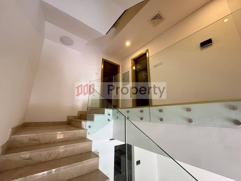 Vacant | Spacious | Prime Location - Image 11