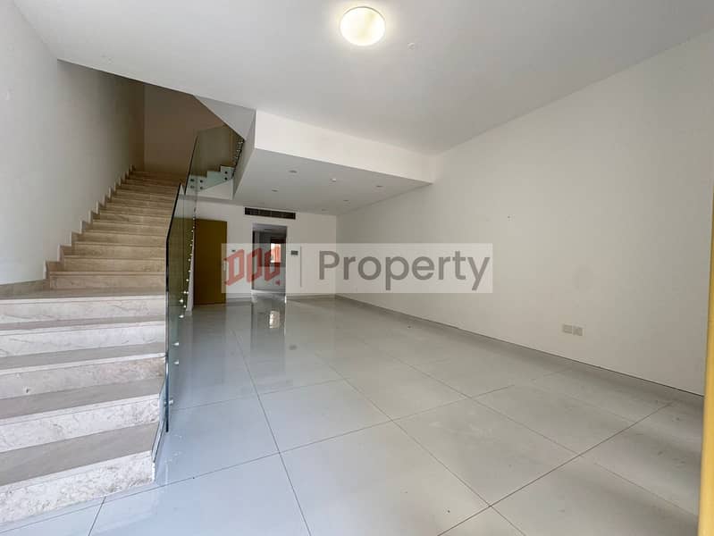 Vacant | Spacious | Prime Location - Image 13