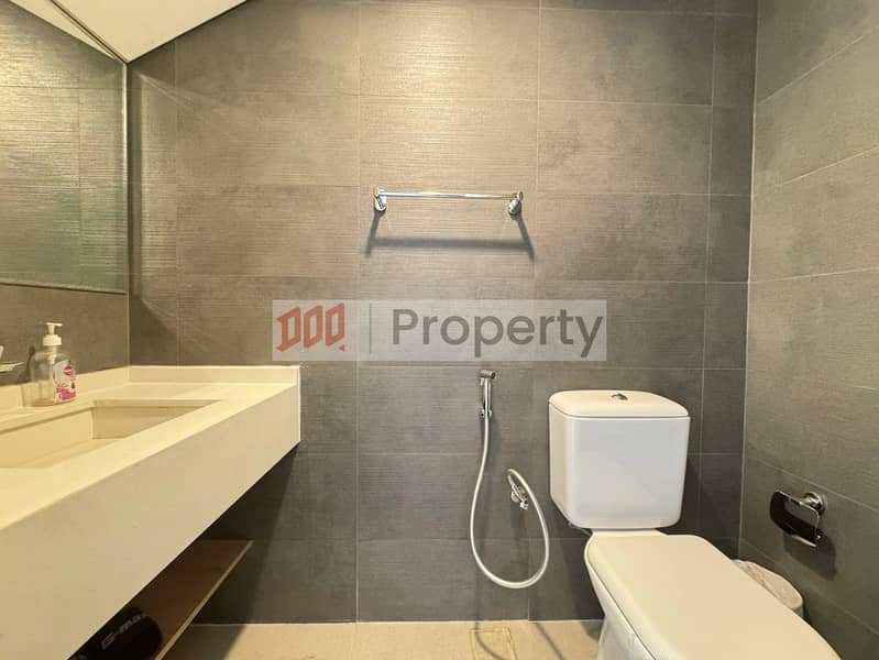 Vacant | Spacious | Prime Location - Image 22