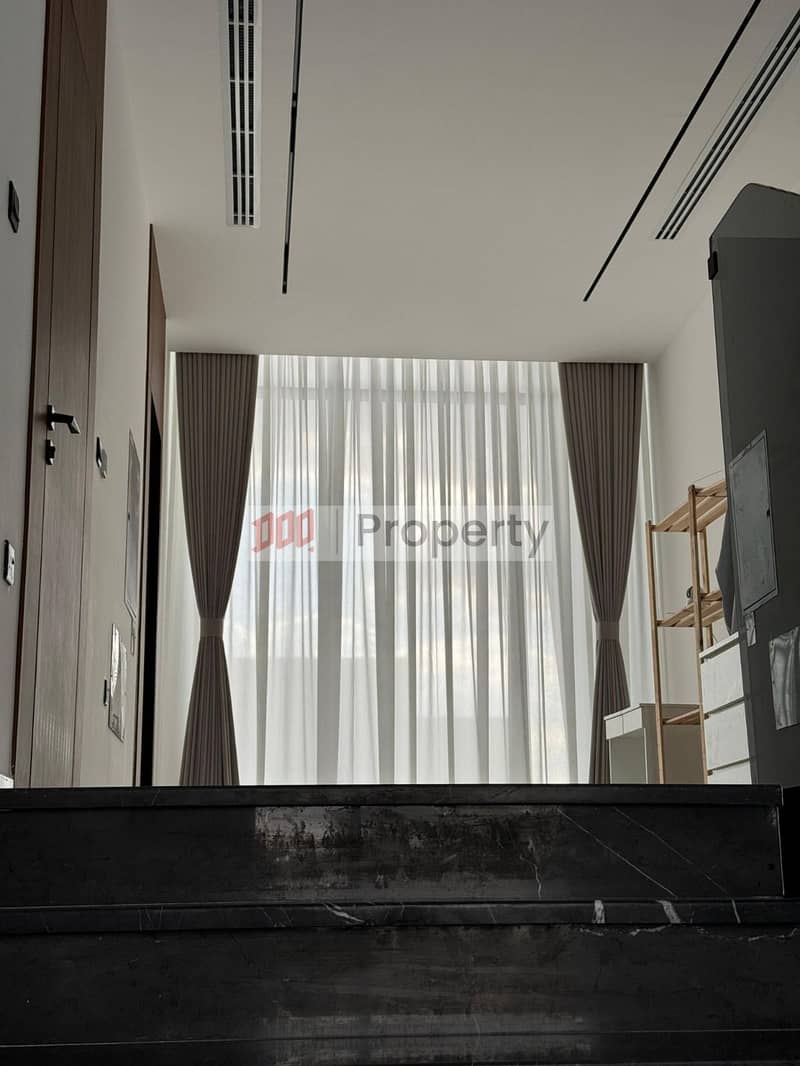 MODERN DESIGN | GREAT LOCATION | READY TO MOVE