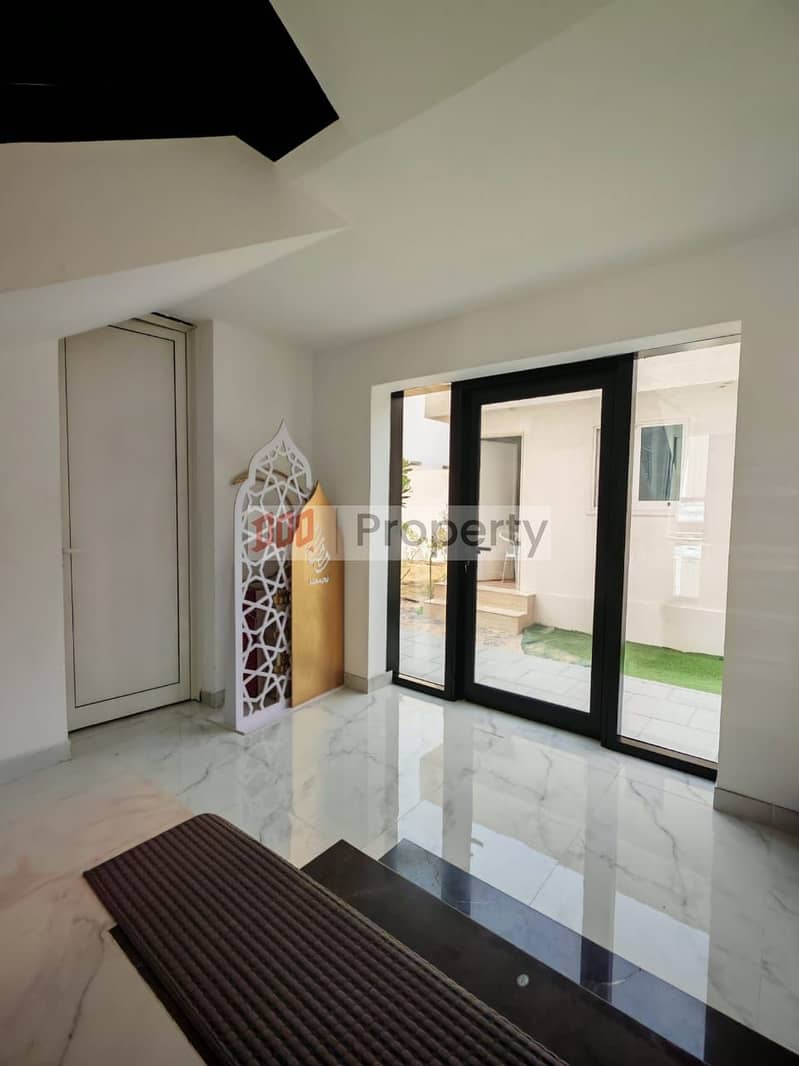 MODERN DESIGN | GREAT LOCATION | READY TO MOVE - Image 10