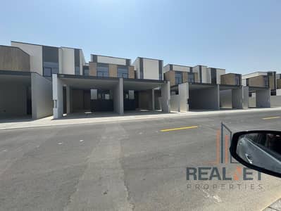 فیلا 3 غرف نوم للايجار في مدن، دبي - IMG-20250909-WA0072. jpg