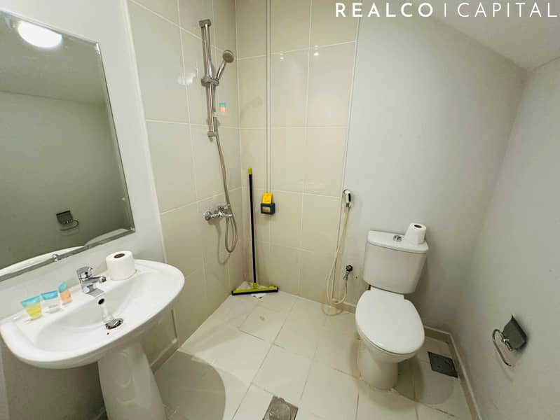 3 Bedrooms + Maids : Big Living Hall : Fully Furnished - Image 9