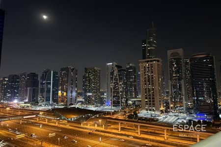 1 Bedroom Apartment for Sale in Dubai Marina, Dubai - 2 Bed Conversion | Perfect for AirBNB