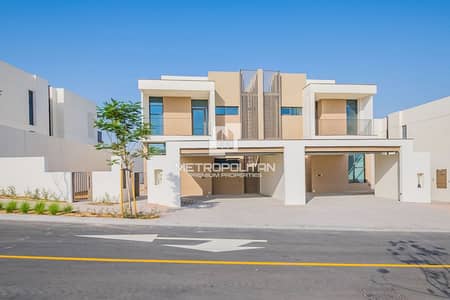 4 Bedroom Villa for Sale in Al Furjan, Dubai - Mortgageable | Bigger Plot | Single Row