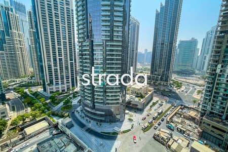 2 Bedroom Flat for Rent in Downtown Dubai, Dubai - Furnished | Mid floor | Corner unit