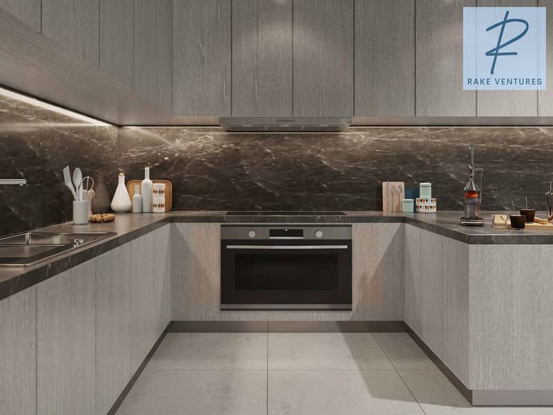 7 Kitchen. jpg