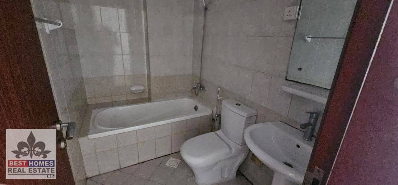 6 PT2BHK5. jpeg