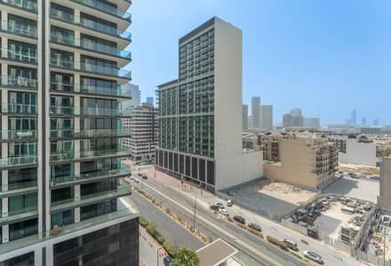 Office for Sale in Jumeirah Village Circle (JVC), Dubai - Vacant | Community View | Fully Fitted |