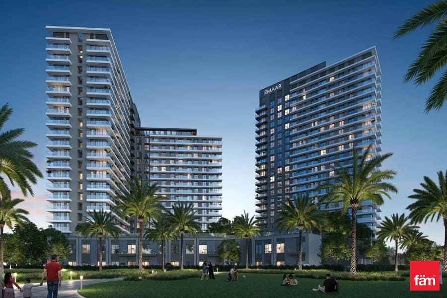 Unmatched Luxury Living at Greenside Residence