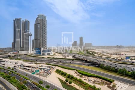 1 Bedroom Flat for Rent in Business Bay, Dubai - Large and Bright | Canal View | Ready to Move In