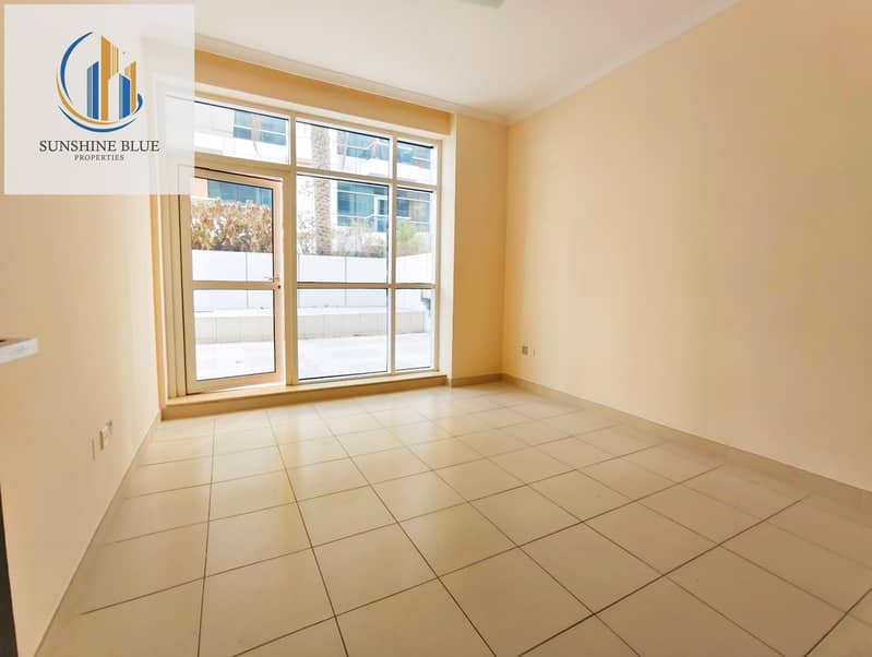 CHILLER FREE,1 BEDROOM WITH TERRACE , READY TO MOVIE - Image 10