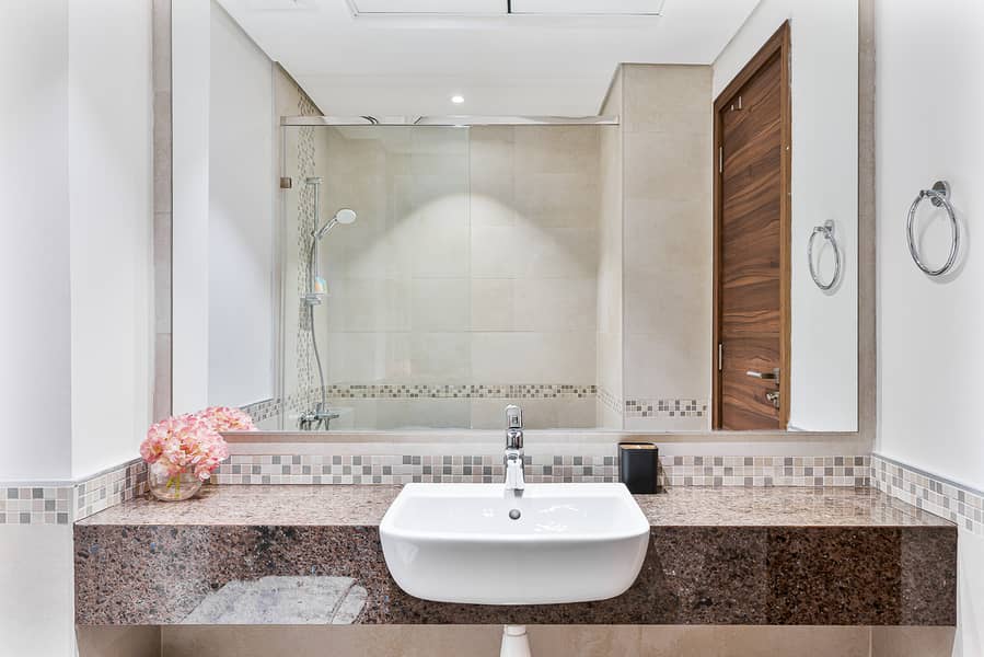 22 Full Bathroom 1 (1). jpeg