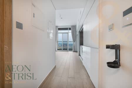 Studio for Sale in Dubai Marina, Dubai - Modern Studio | High-Floor | Partly Furnished