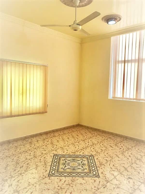 Квартира в Аль Мовайхат，Аль Мовайхат 3, 2 cпальни, 27000 AED - 4261119