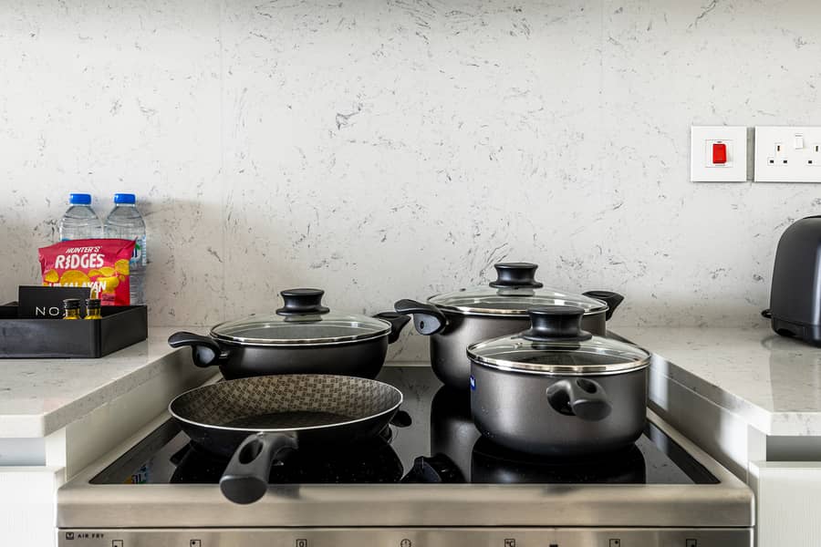 Luxury 1BR with Iconic Burj Al Arab View | Jumeirah Living - Image 22