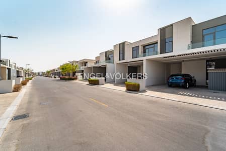 3 Bedroom Villa for Sale in Arabian Ranches 3, Dubai - Upgraded | Vacant on Transfer | Close to Amenities