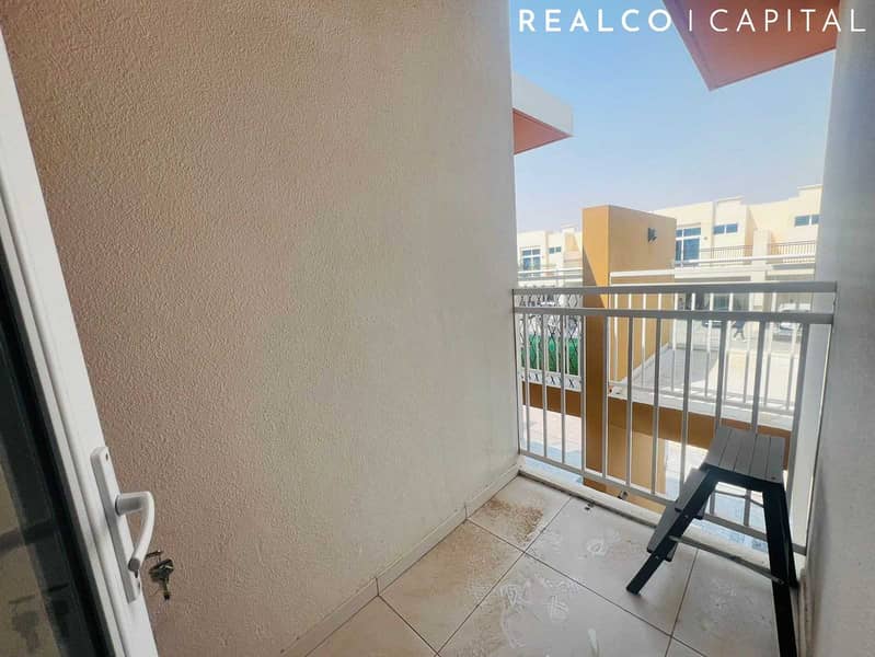 3 Bedrooms : Brown Kitchen : Ready To Move - Image 17