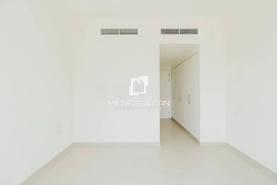 Best Deal | Vacant On Transfer | Perfect Location