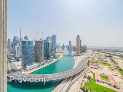 2 Bedroom Apartment for Rent in Business Bay, Dubai - Large Corner Unit | Canal View | Prime Location