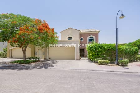 5 Bedroom Villa for Rent in Dubai Sports City, Dubai - Spacious | Family-Friendly | Golf Course View