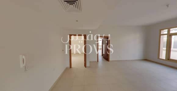 Grand family home with Private Swimming Pool Grand family home with Private Swimming Pool