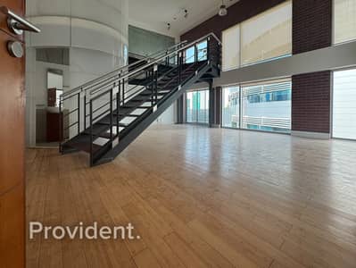 Office for Rent in Dubai Media City, Dubai - Renovated | DDA License | 13 Visa Allowance