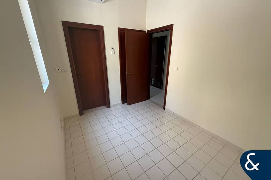 Partially Upgraded | Single Row | 4 Beds - Image 18