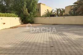 Spacious Villa | Private Garden | Available Now