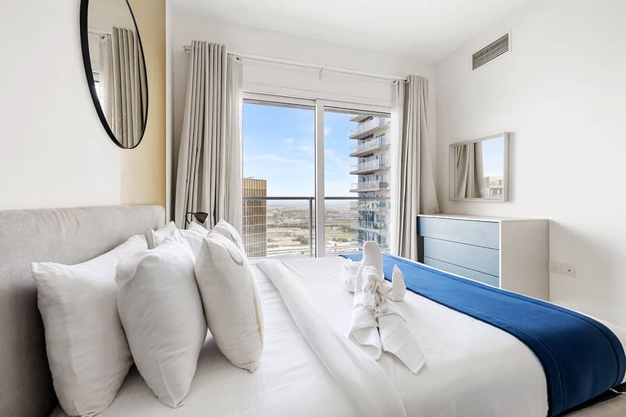 Spacious 2BR | Premium Amenities | Prime Location - Image 8