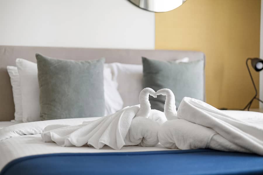 Spacious 2BR | Premium Amenities | Prime Location - Image 22