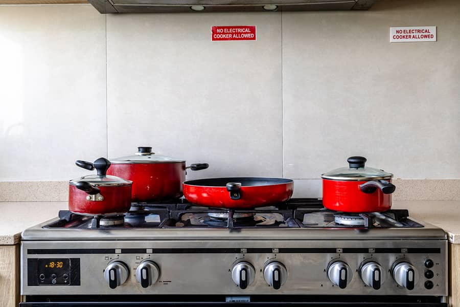 Spacious 2BR | Premium Amenities | Prime Location - Image 29