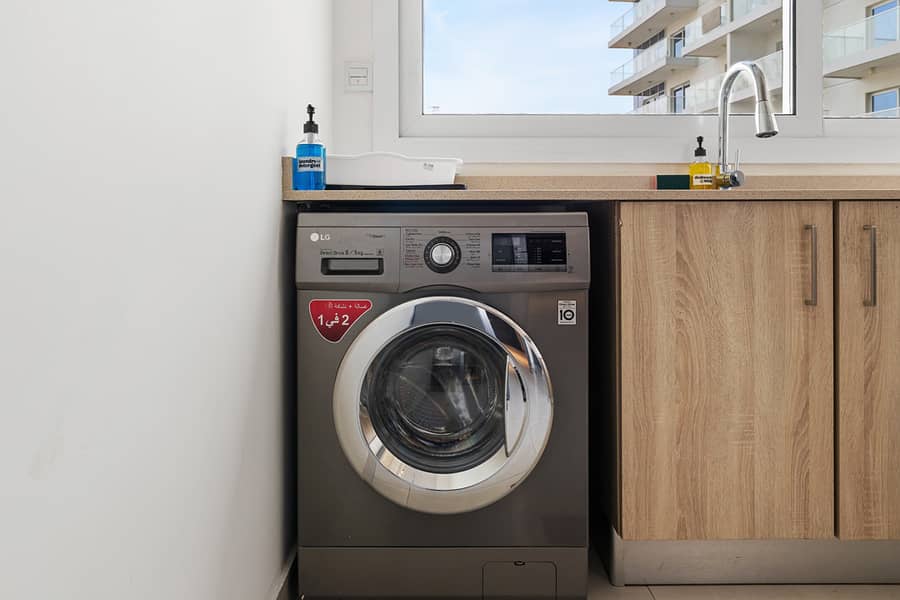 Spacious 2BR | Premium Amenities | Prime Location - Image 30