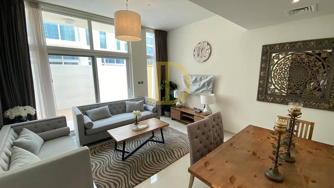 Vacant In March - Furnished - Corner unit