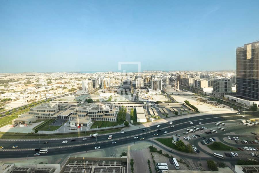 مکتب في برج الموسى 2،شارع الشيخ زايد 290435 درهم - 12764207