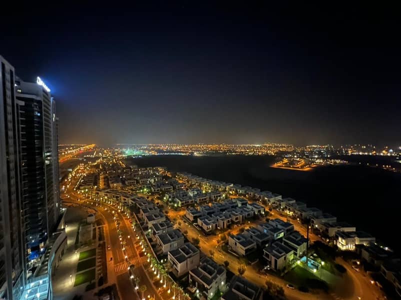 Immaculate Studio II Prime Location II Exclusive Offer - Image 18