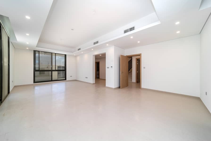 2 Hall Villa 11 I 16 Villa -3. jpg