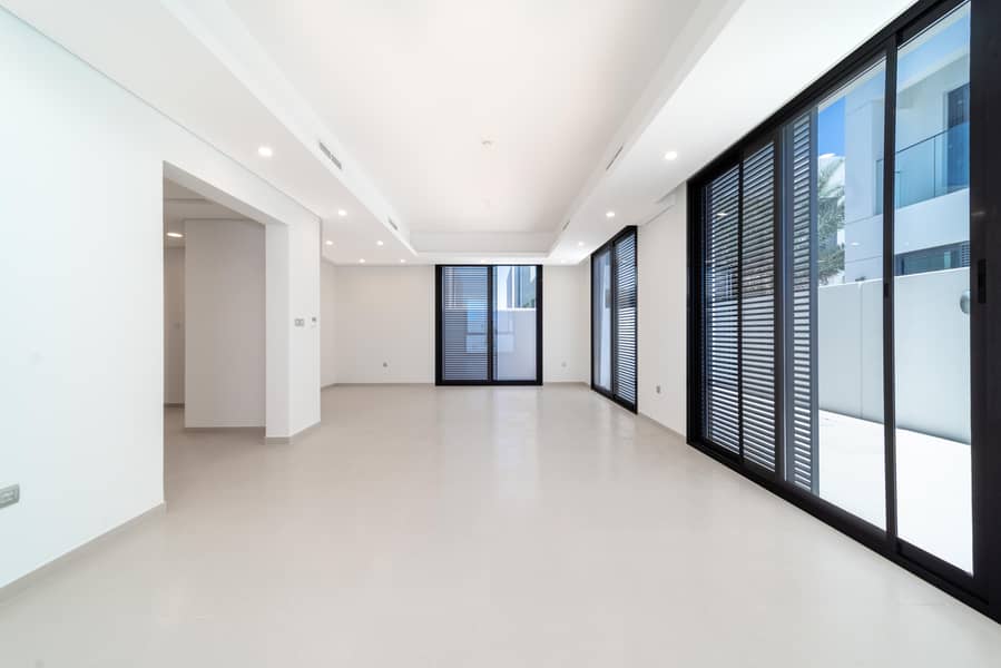 3 Hall Villa 11 I 16 Villa -4. jpg