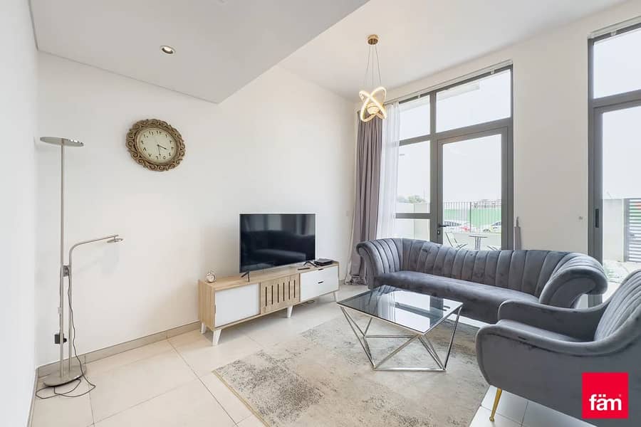 DUPLEX | 2BR + M | FURNISHED | BRIGHT | SPACIOUS