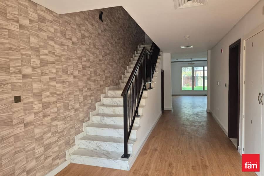 SPECIOUS, BRIGHT, UPGRADED, BIG PLOT