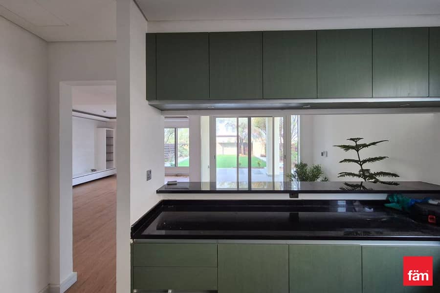 SPECIOUS, BRIGHT, UPGRADED, BIG PLOT